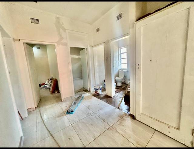 5 BEDROOM HOUSE FOR SALE IN VANDERBIJLPARK CW 6